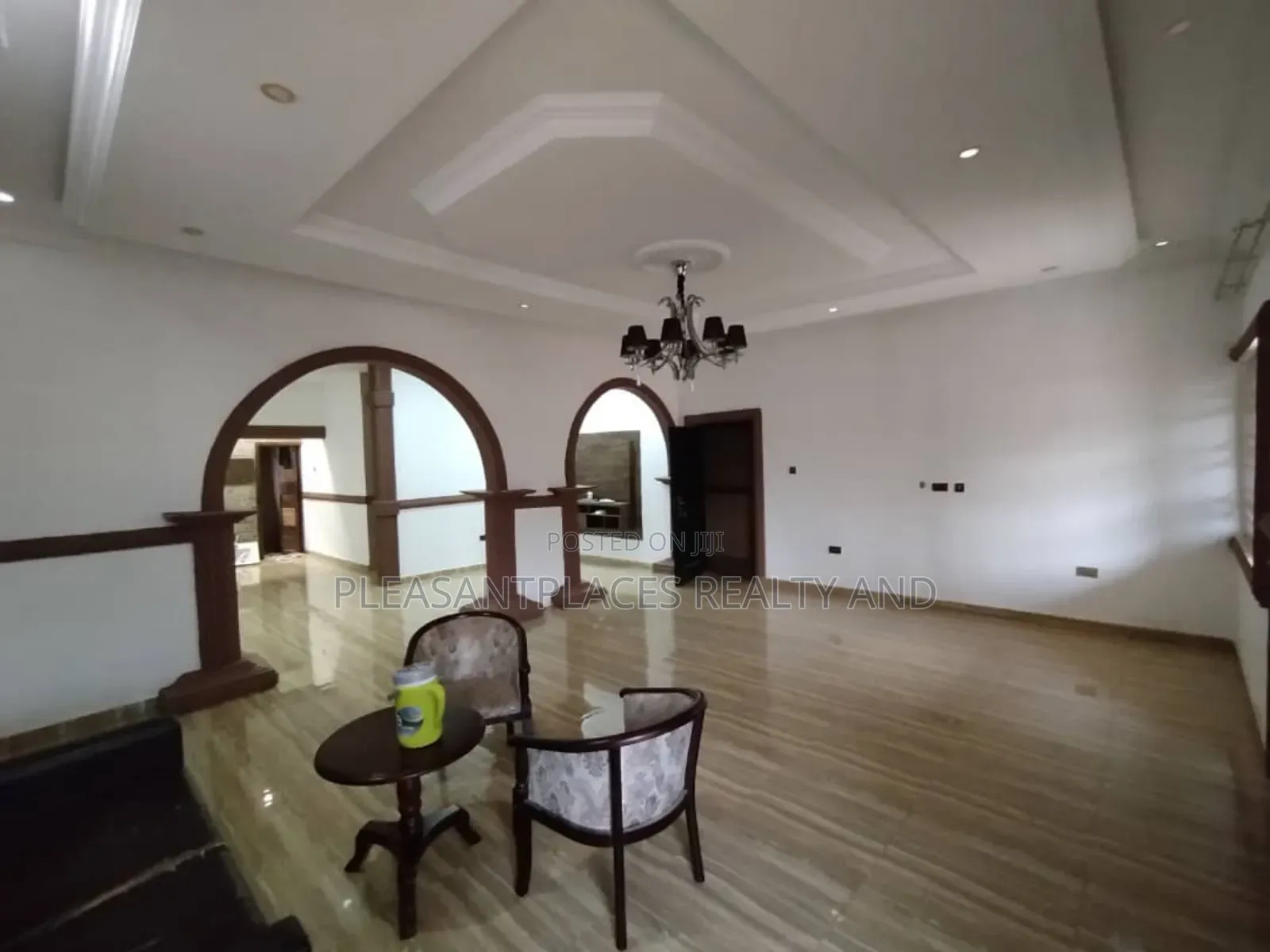 4bdrm House in Pleasantplaces, Parakuo Estate for sale