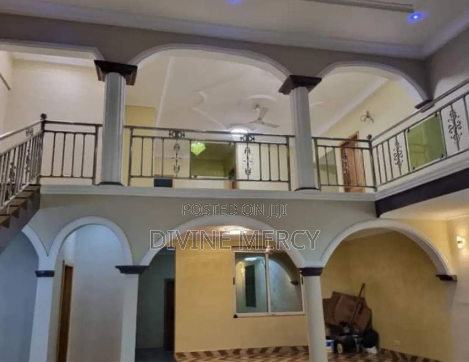 5bdrm Duplex in Camp Road, Awutu Senya East Municipal for sale