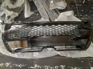 COROLLA 2017 SE Down Grille