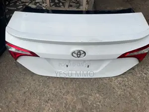 Toyota Corolla 14 Boot