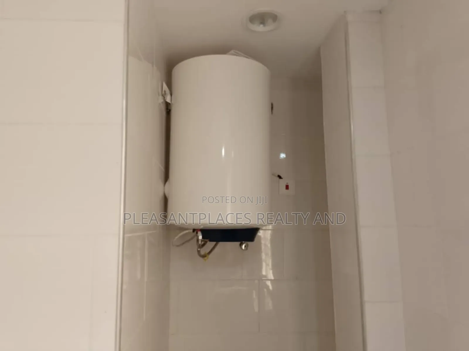 Furnished 2bdrm Apartment in Pleasantplaces, East Legon for rent