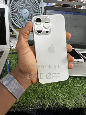 Apple iPhone 15 Pro Max 256 GB White