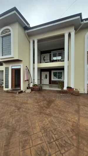 Furnished 3bdrm Apartment in School Junction for rent