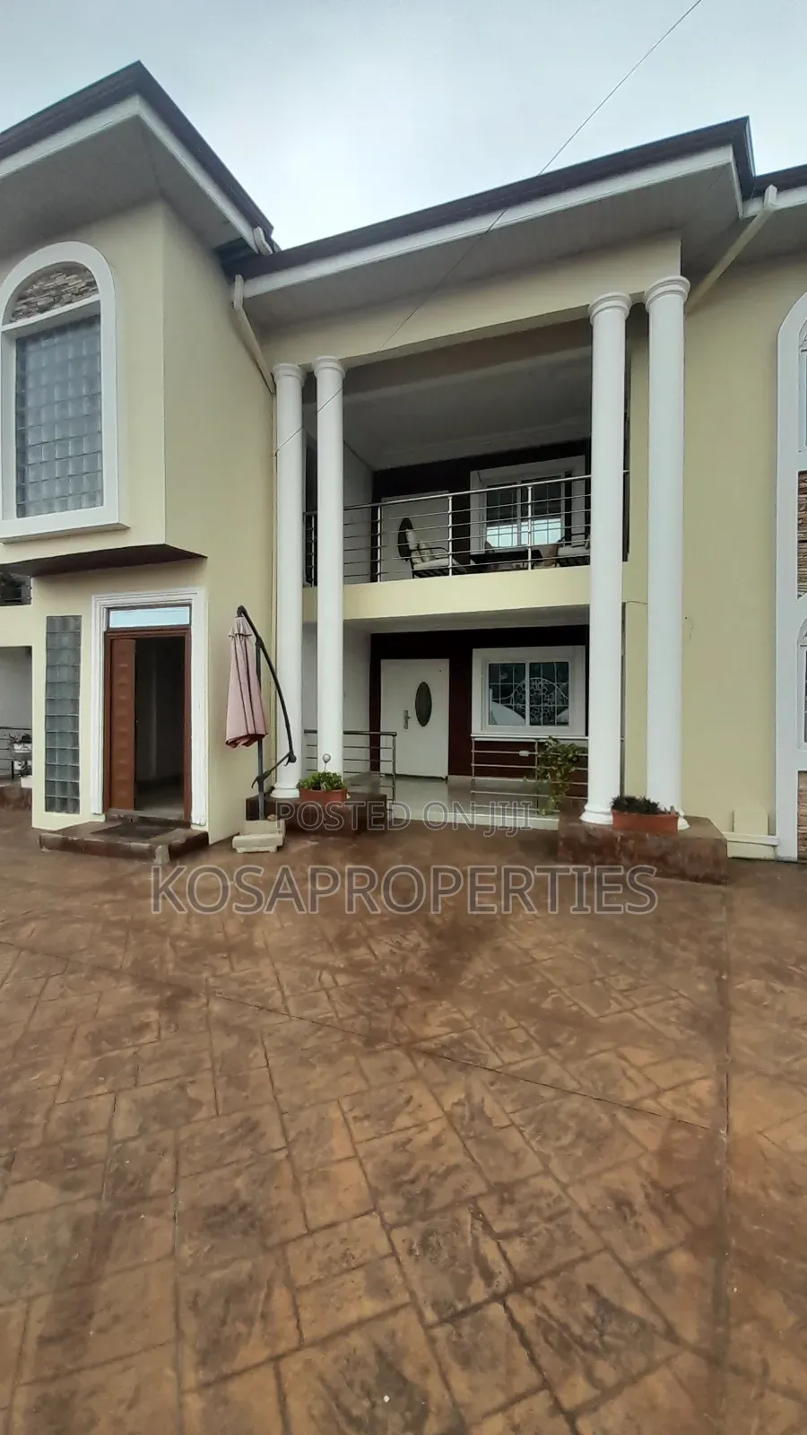 Furnished 3bdrm Apartment in School Junction for rent