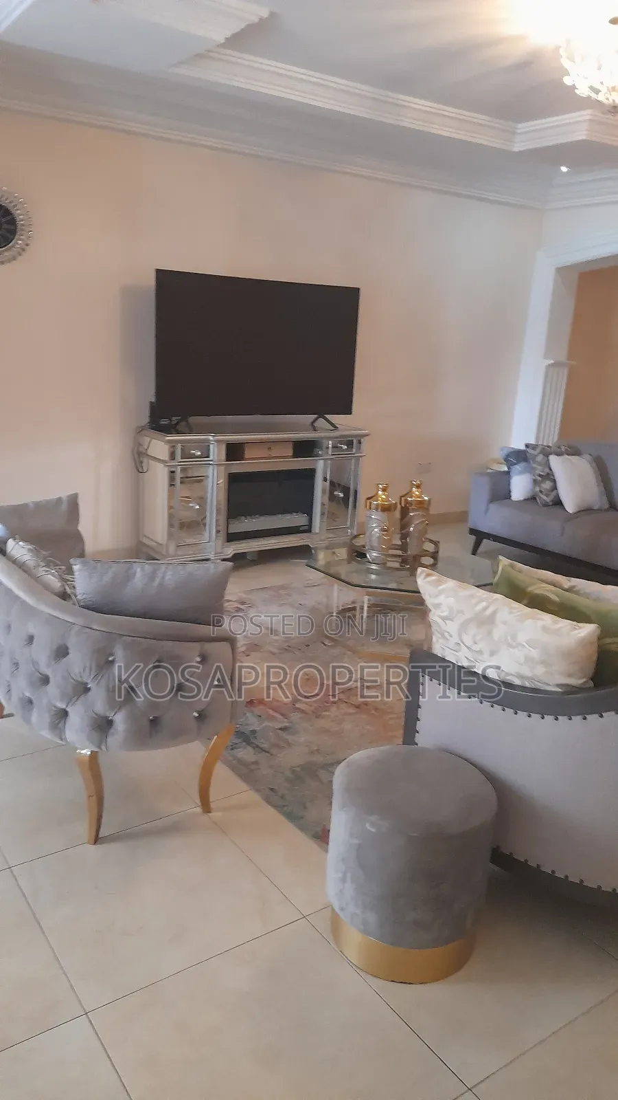 Furnished 3bdrm Apartment in School Junction for rent