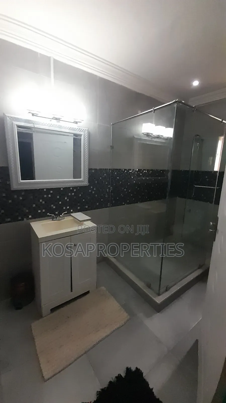 Furnished 3bdrm Apartment in School Junction for rent