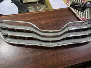 Toyota Camry 2010 Top Grille