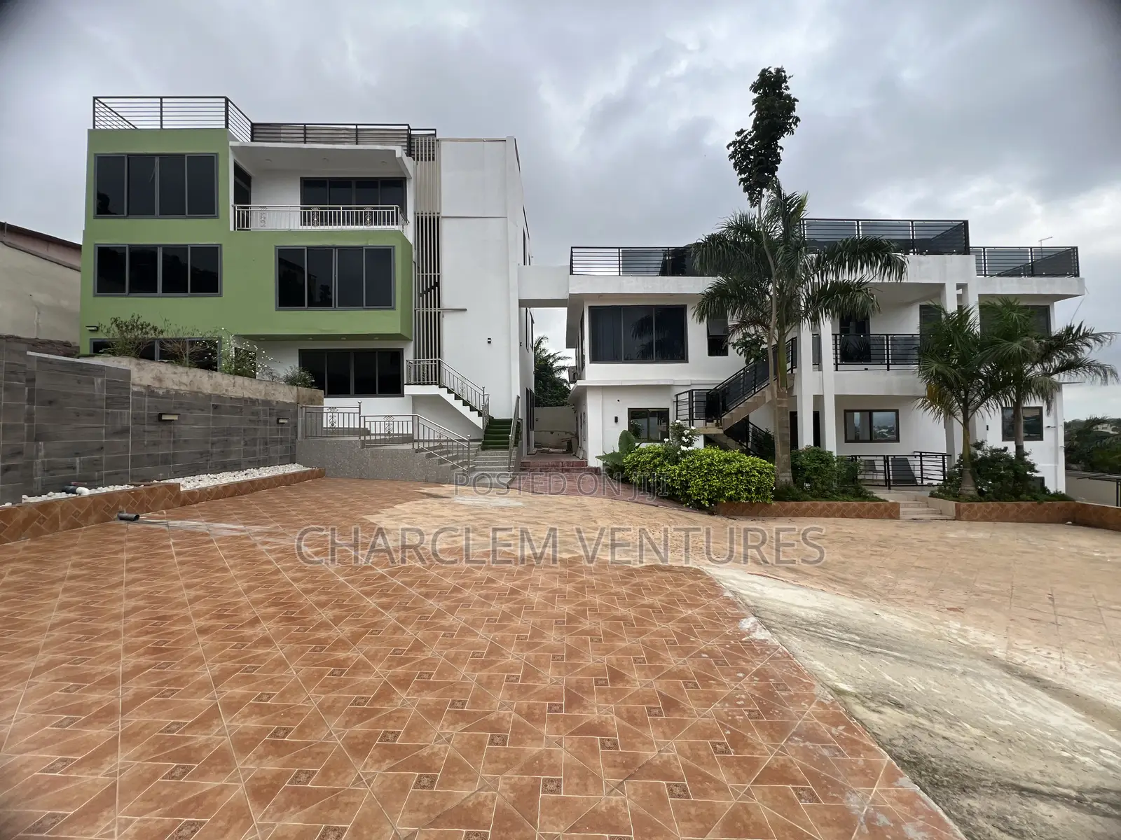 20bdrm House in Charclem Ventures, Accra Metropolitan for sale