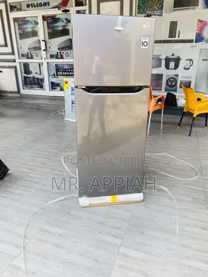 Brand New LG GN-B202SQBB 187L Double Door Fridge.