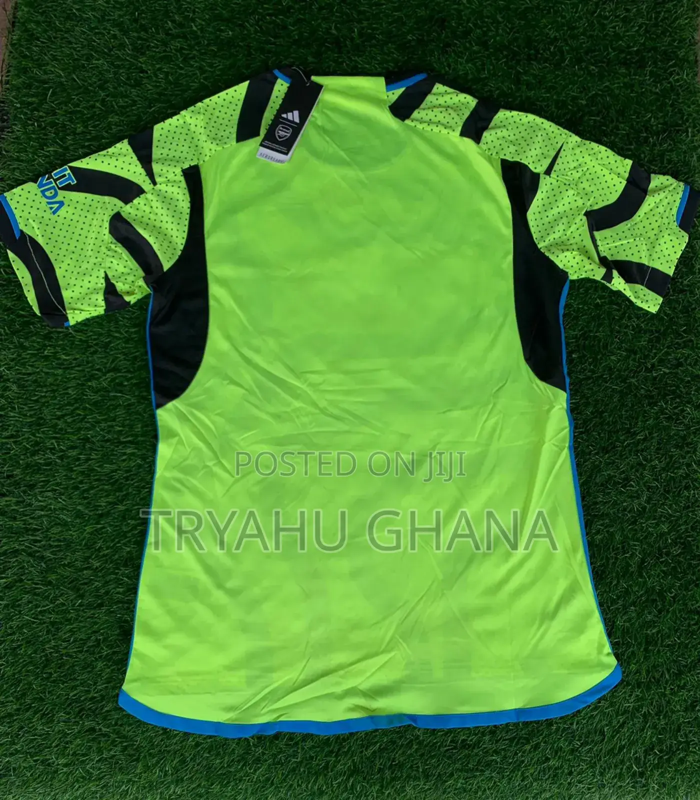 Get Your Original Arsenal Jersey Now at Tryahu Shop
