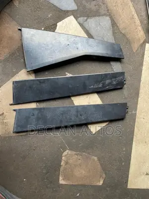 Honda CR-V 2018 Side Door Garnish