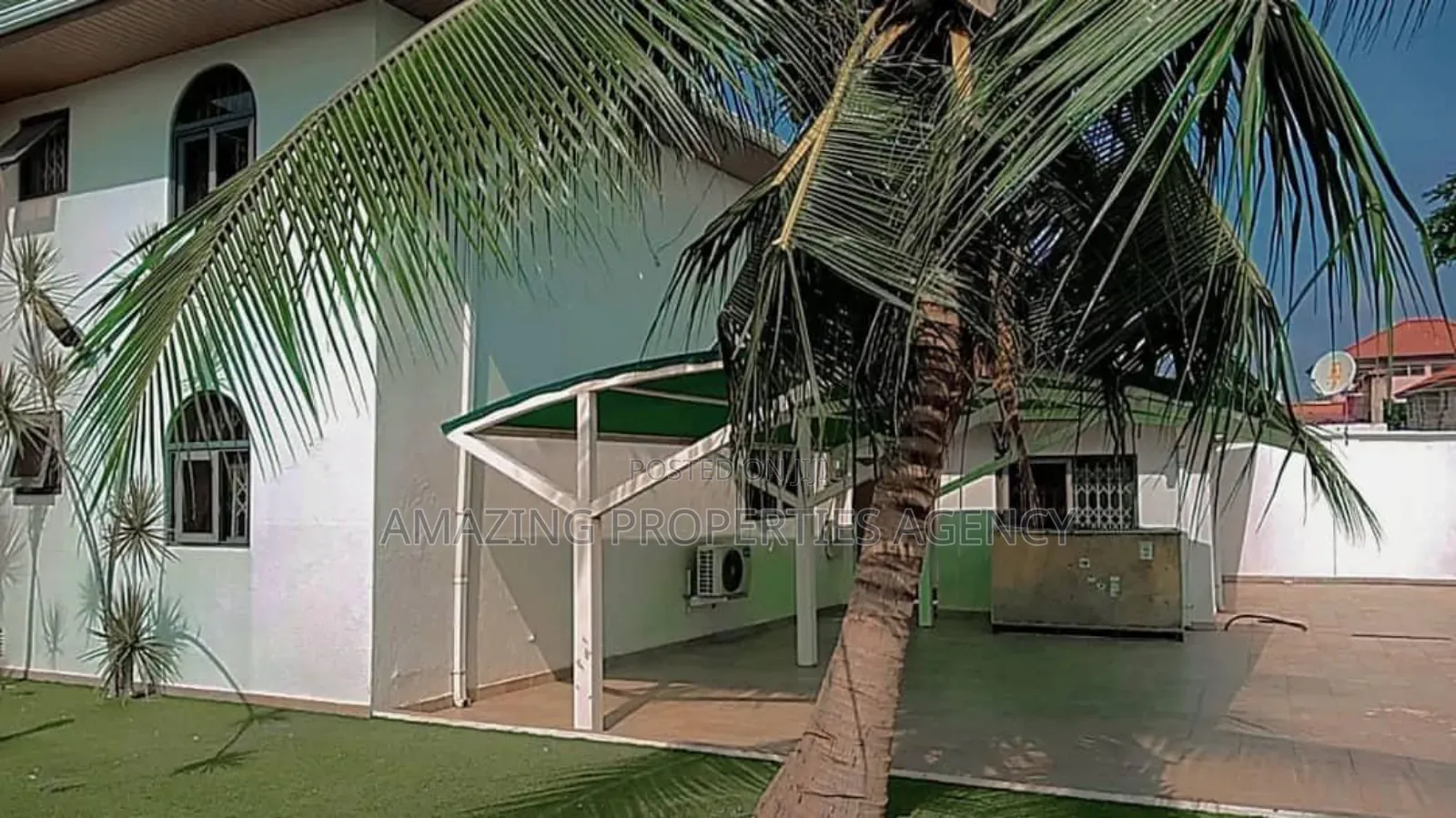 7bdrm House in Adjiriganor for sale