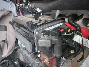 Hybrid Range Rover Velar Battery