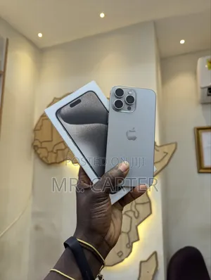 New Apple iPhone 15 Pro Max 256 GB White