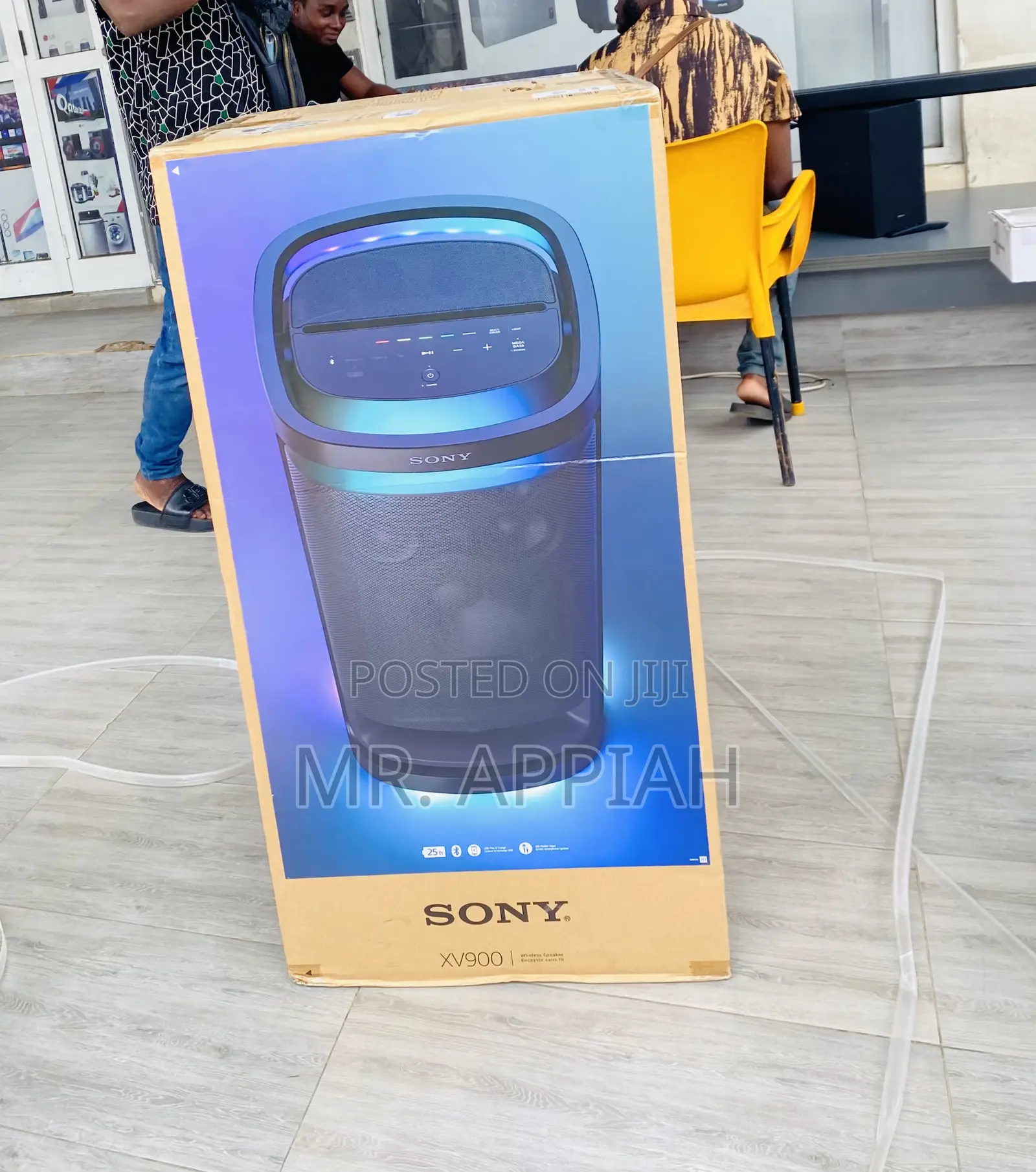 Lovely Design Sony SRS-XV900 Wireless Portable Speaker.