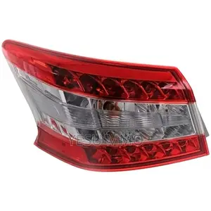 Nissan Sentra 2015 Taillight