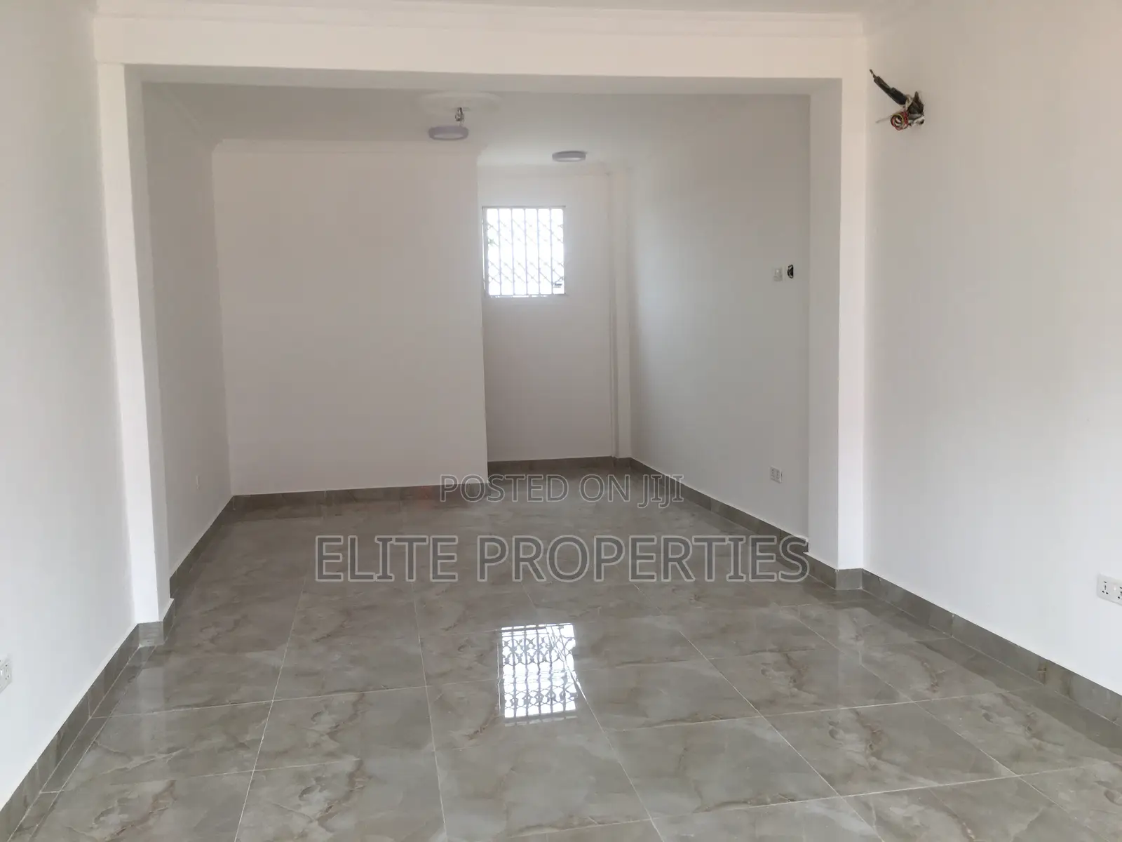 Newly Built Shop for Rent in Community 25