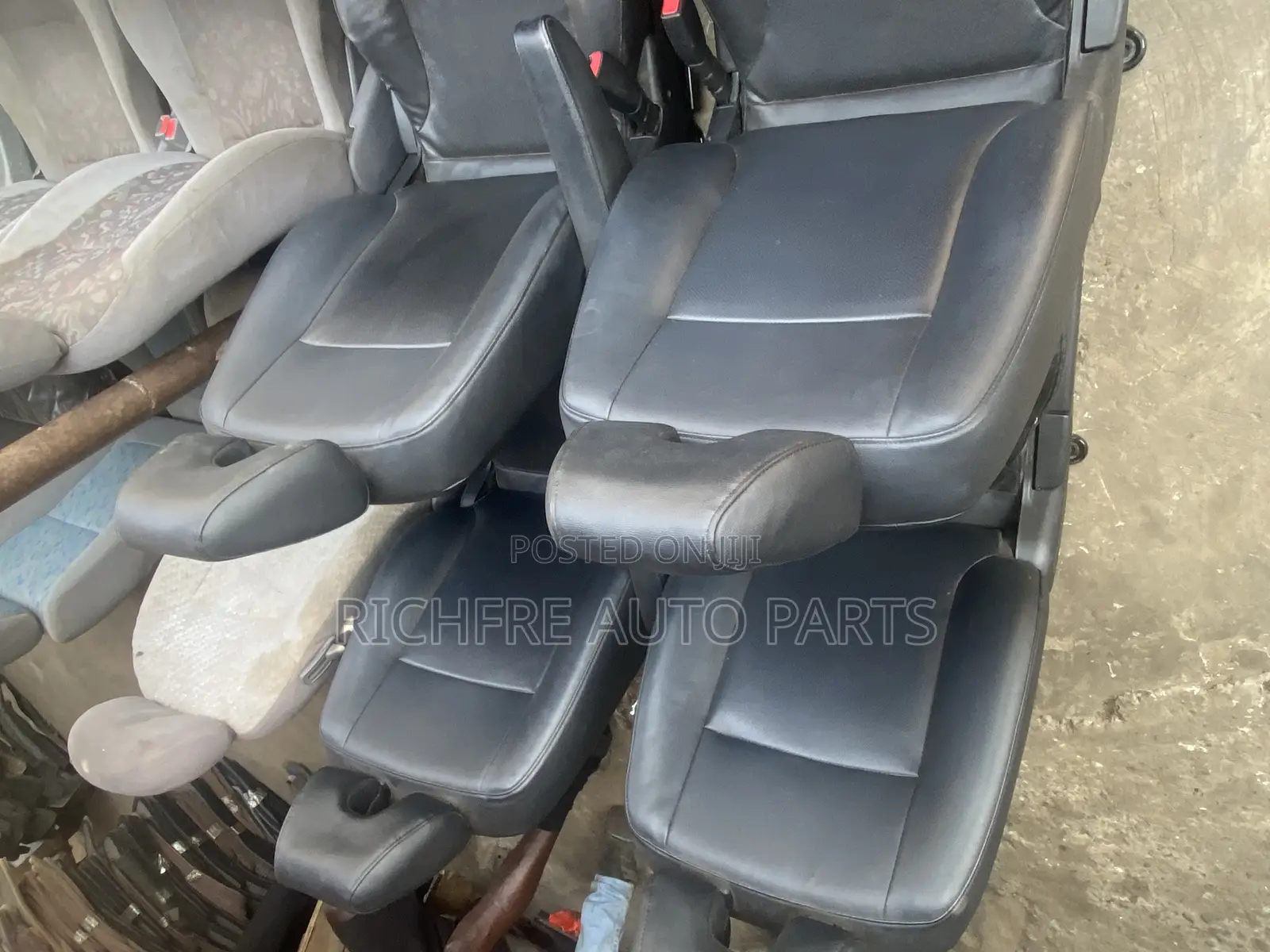 Toyota Hilux 2008-2012 Seat