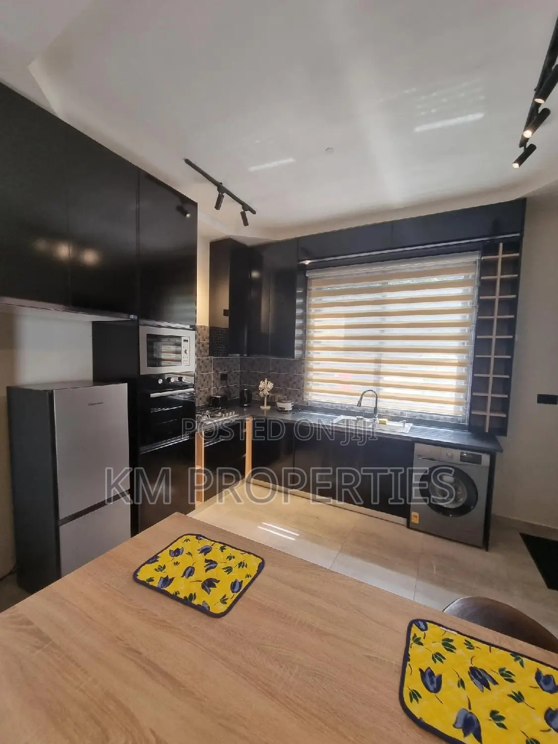 Furnished 3bdrm Duplex in North Legon for rent