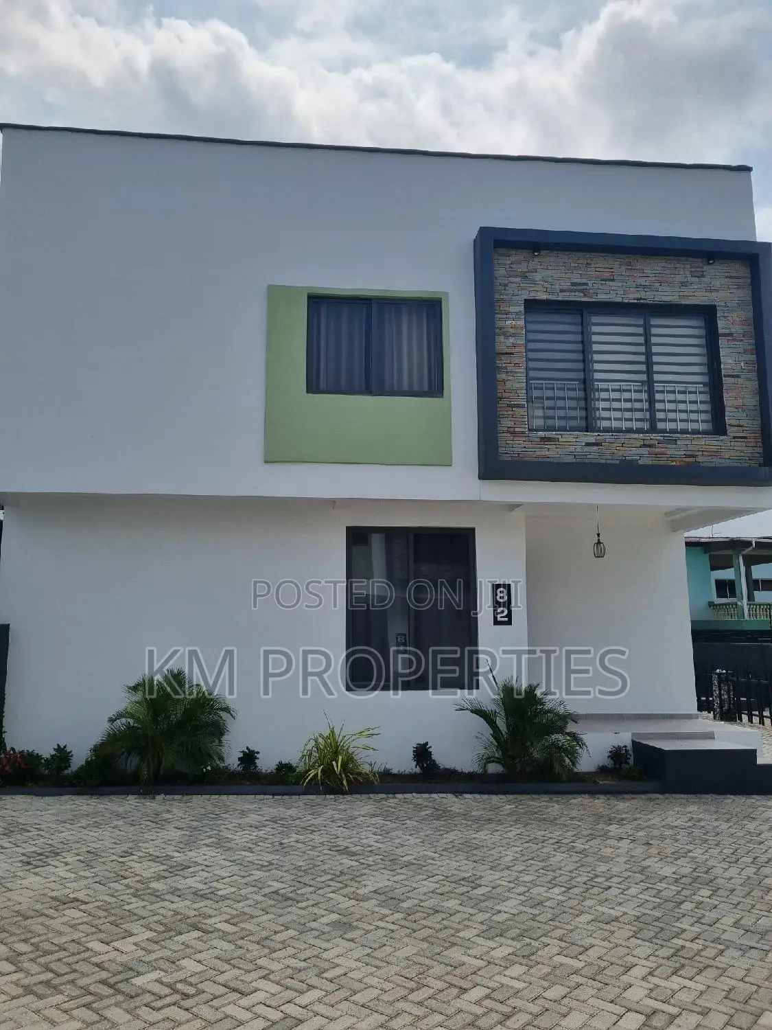 Furnished 3bdrm Duplex in North Legon for rent