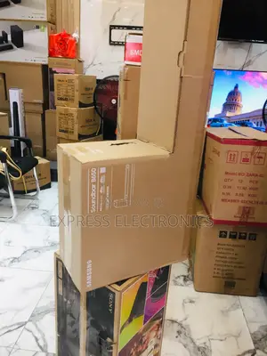 Lovely  New Black Soundbar With Woofer B650 Samsung