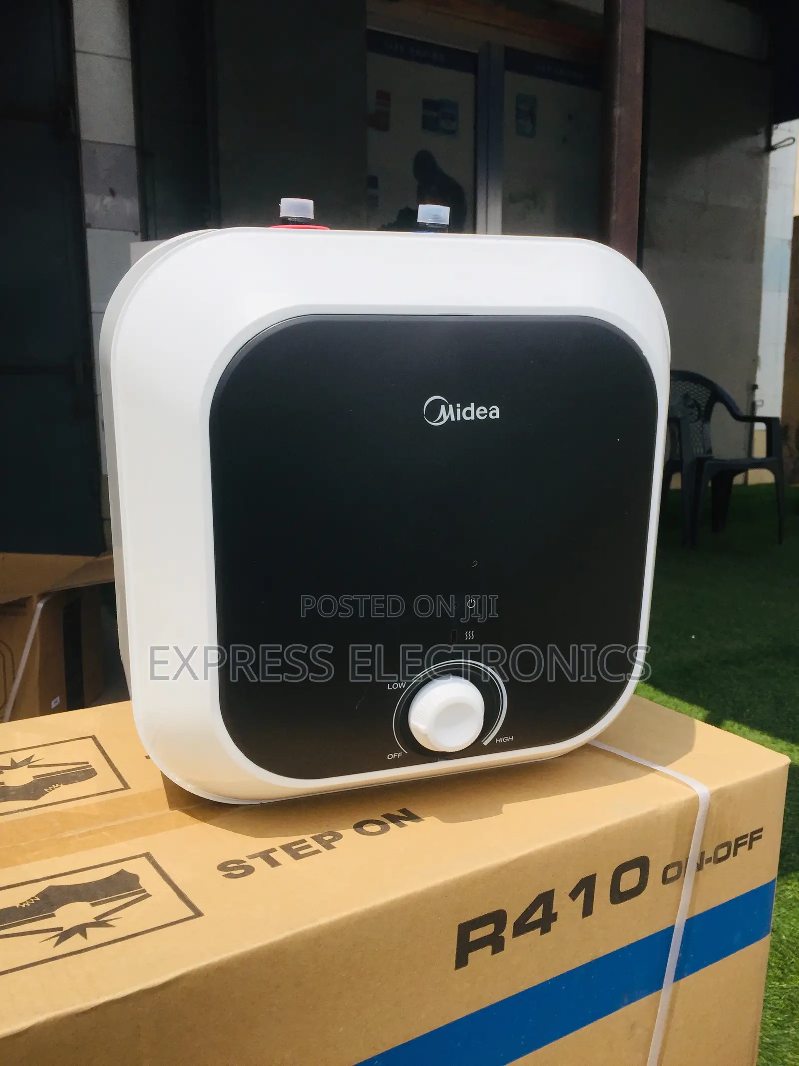 Available Now at Store Midea Water Heater 15L.