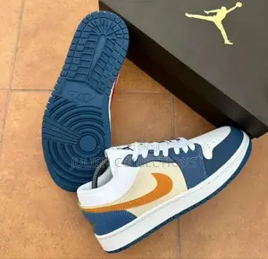 Jordan 1 Low