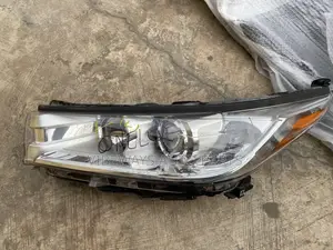 Toyota Highlander 2016 Headlight