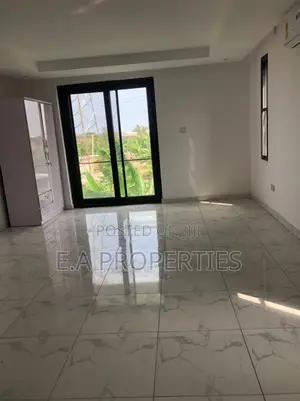 4bdrm House in E A Properties, American House for sale
