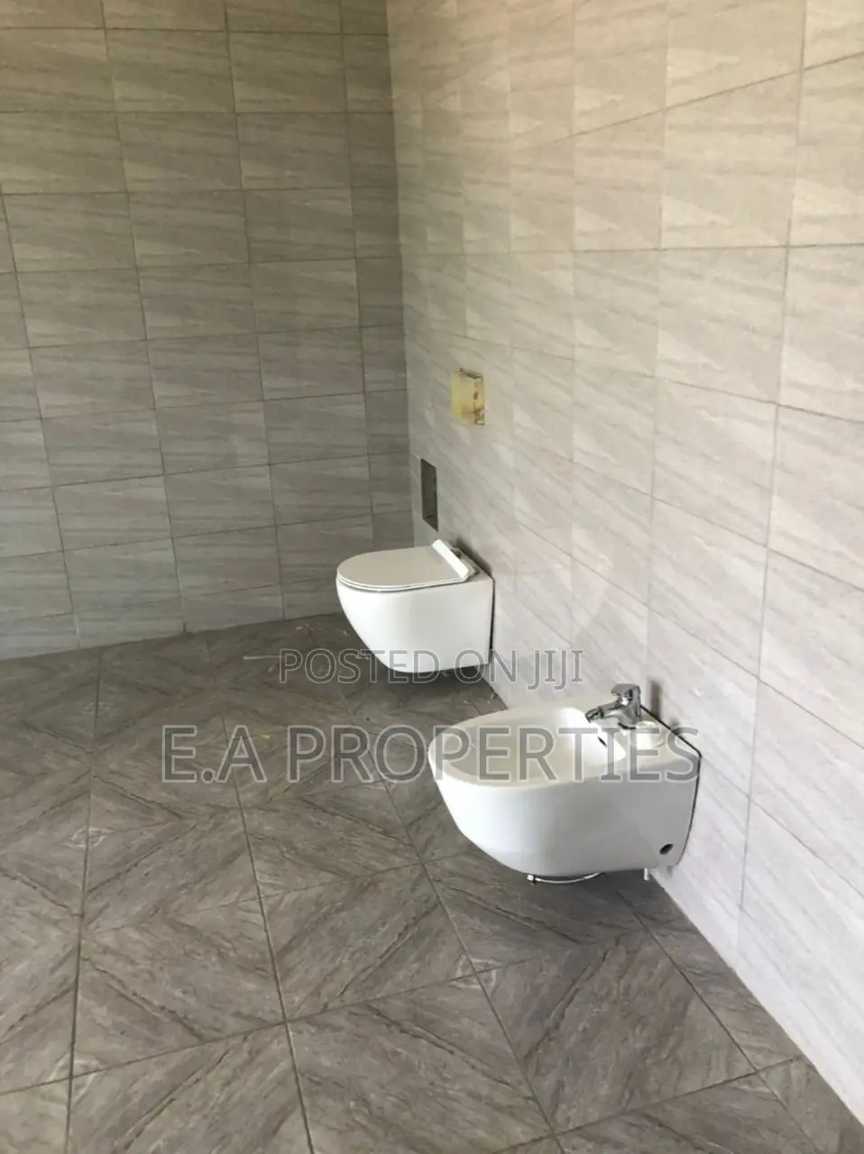4bdrm House in E A Properties, American House for sale