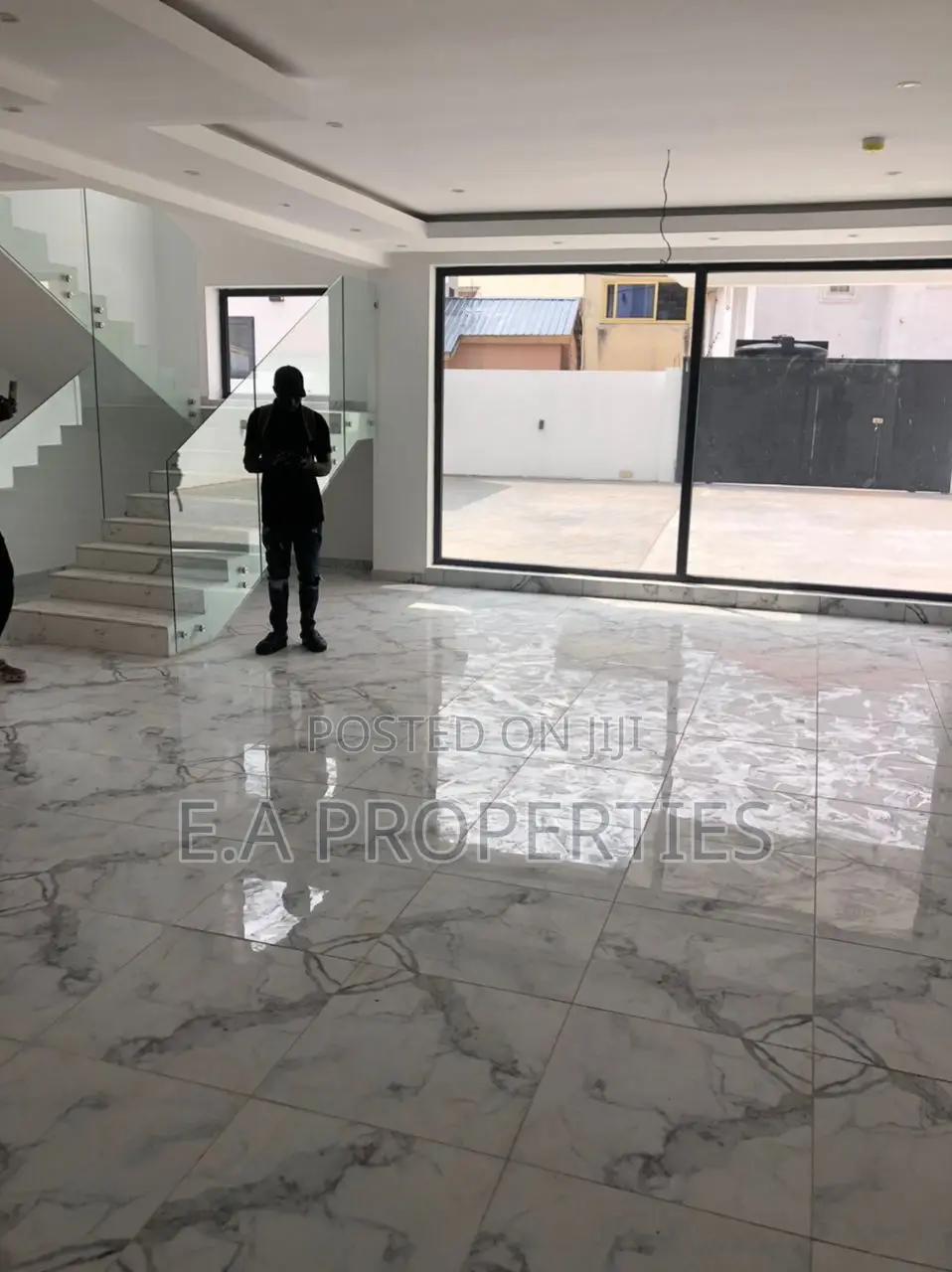 4bdrm House in E A Properties, American House for sale