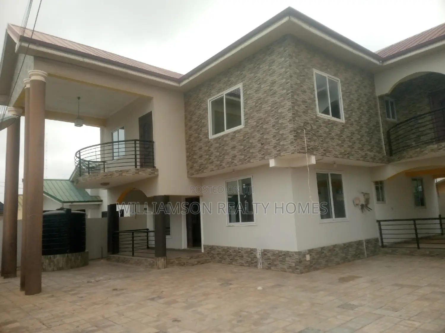 5bdrm Duplex in Tempo Estate Area, Spintex for rent