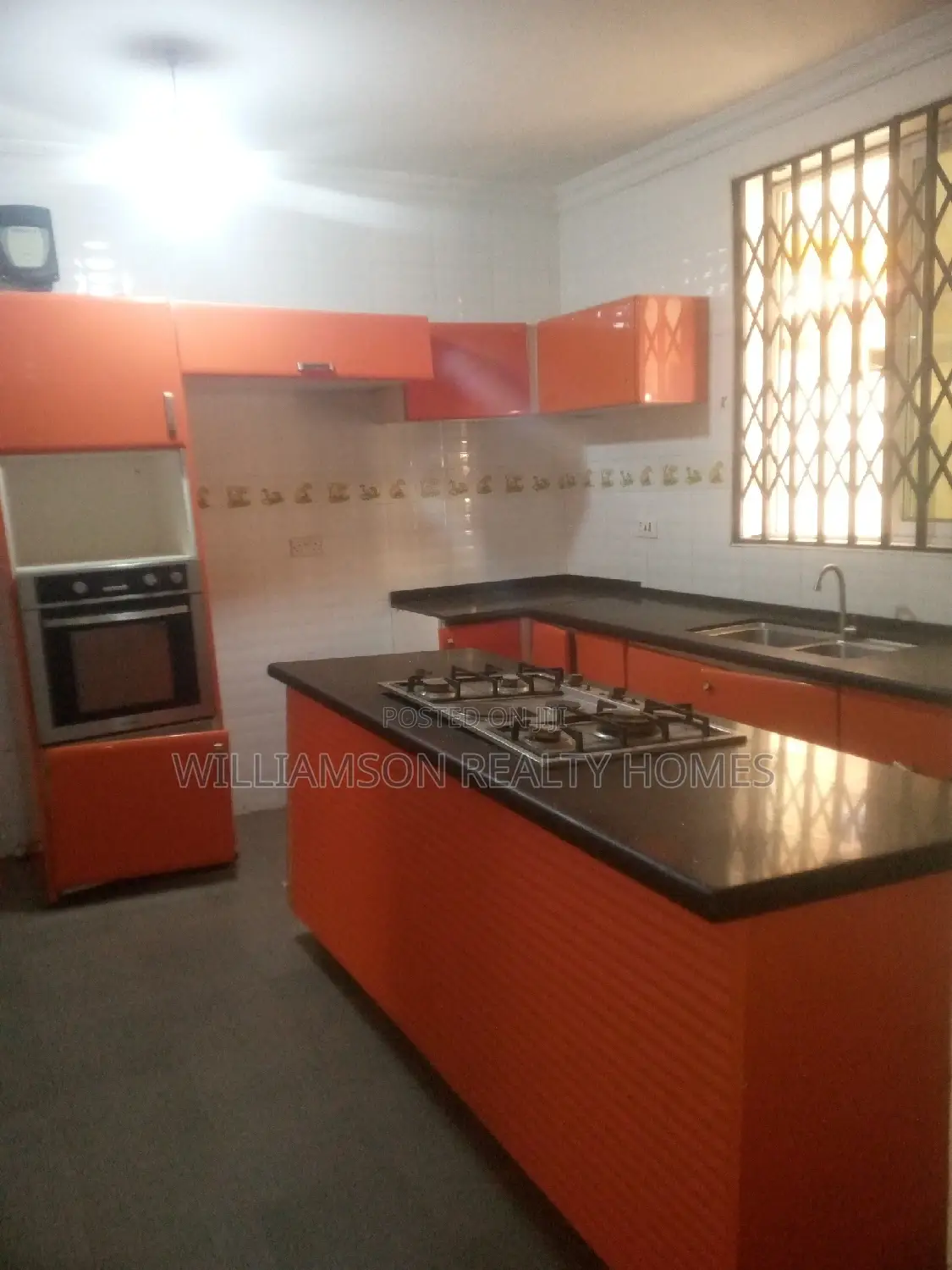 5bdrm Duplex in Tempo Estate Area, Spintex for rent