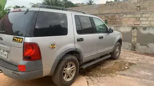 Ford Explorer Limited 4.0 2005 Silver