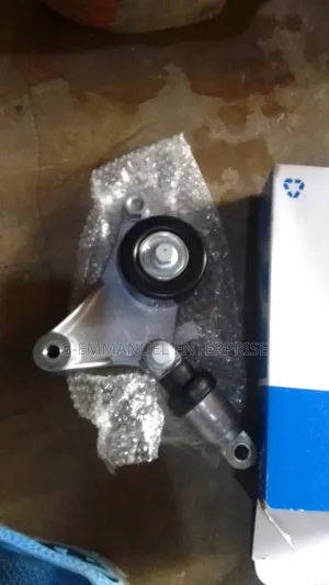 Toyota Camry 2006-10 Fan Belt Tensioner. Original Japan.