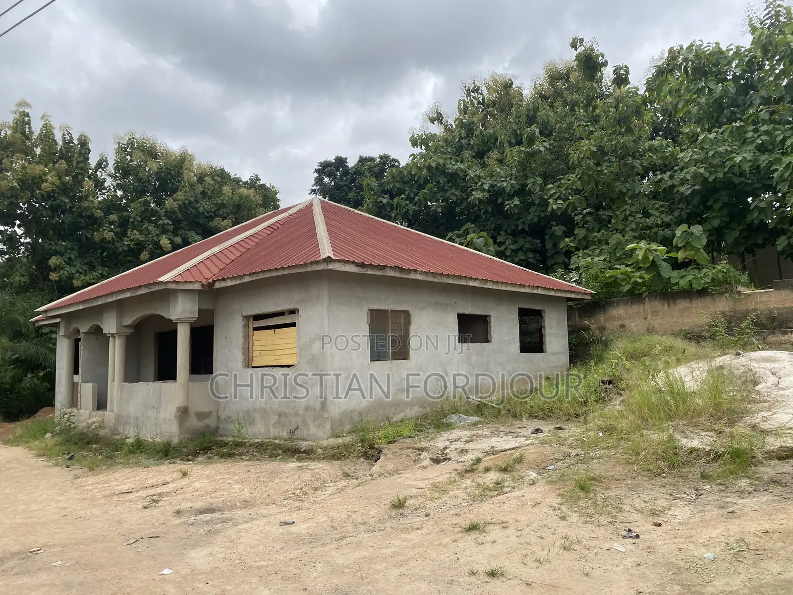 5bdrm House in Kumasi Metropolitan for sale