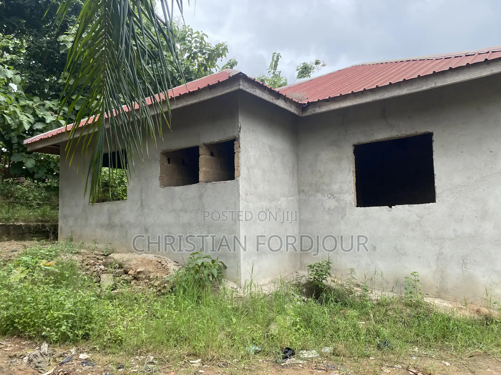 5bdrm House in Kumasi Metropolitan for sale