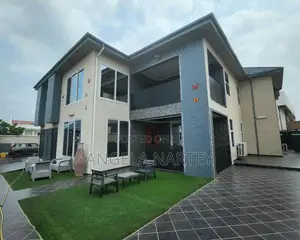 5bdrm House in Airport Hills, Accra Metropolitan for sale
