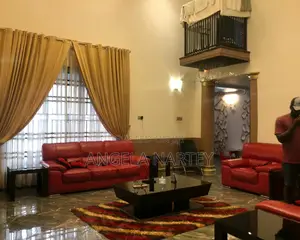 5bdrm House in Airport Hills, Accra Metropolitan for sale