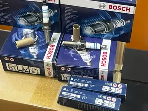 Bosch Yr7mpp33 X4pcs 16"14 Long Thread Spark Plugs Germany
