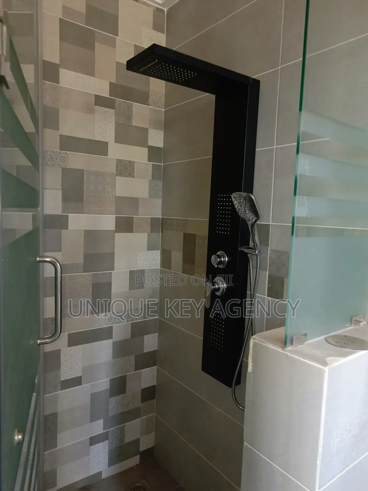 2bdrm Apartment in Unique Key Agency, Tseaddo for rent