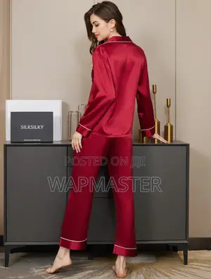 100% Pure SILK 2pcs Pajamas Sleep or Lounge Wear
