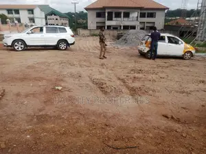 Full Plot of Land for Sale in Santasi