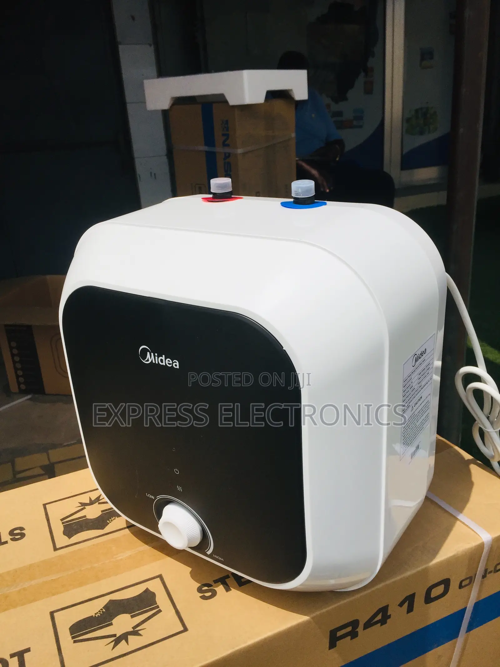 The Current New Midea Water Heater 15L 