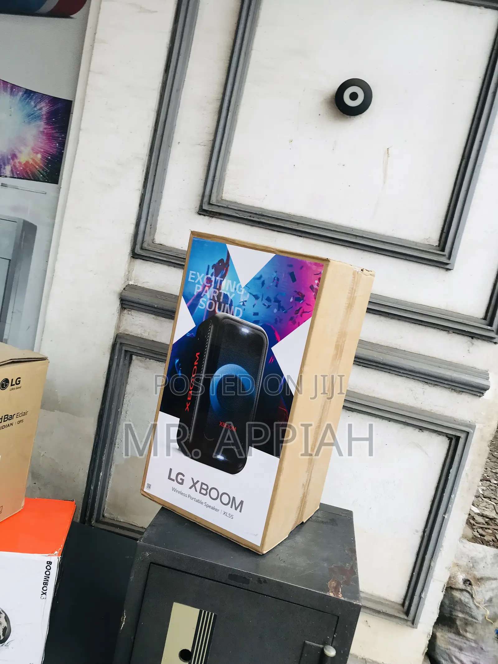 Classic Designed LG XL5SPortable Bluetooth Electric Speaker