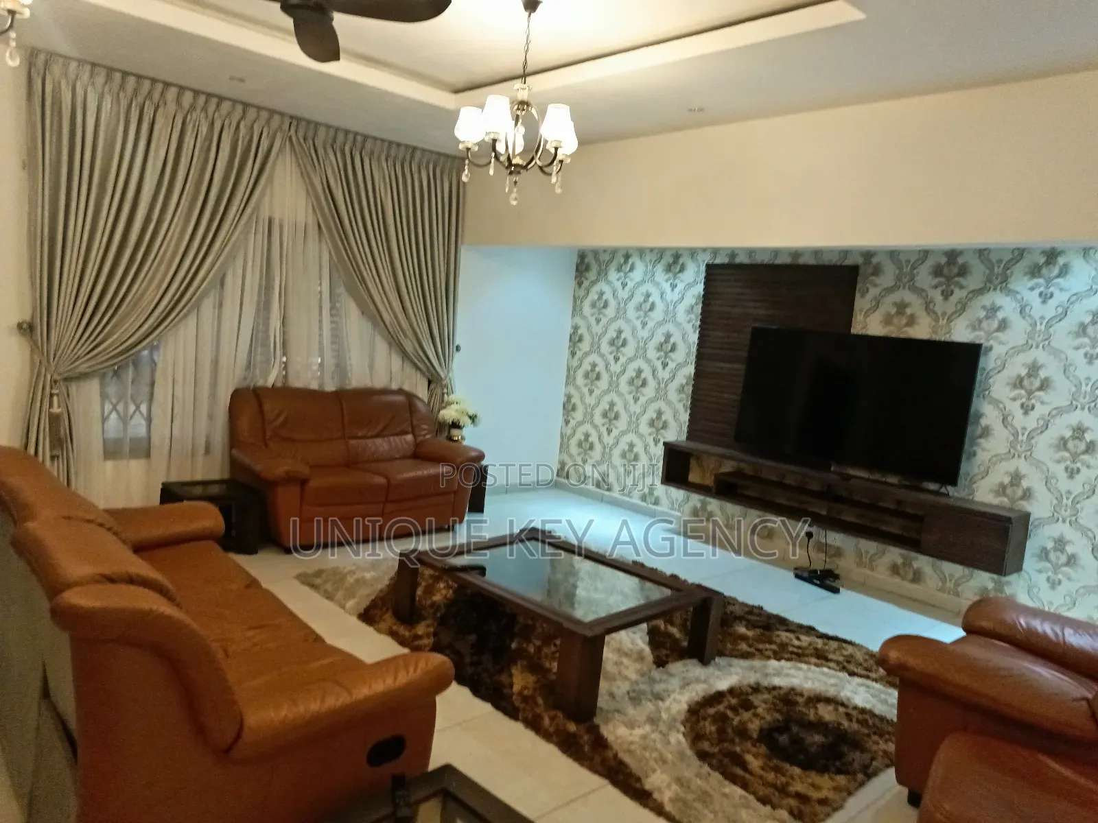 Furnished 3bdrm Apartment in Unique Key Agency, American House
