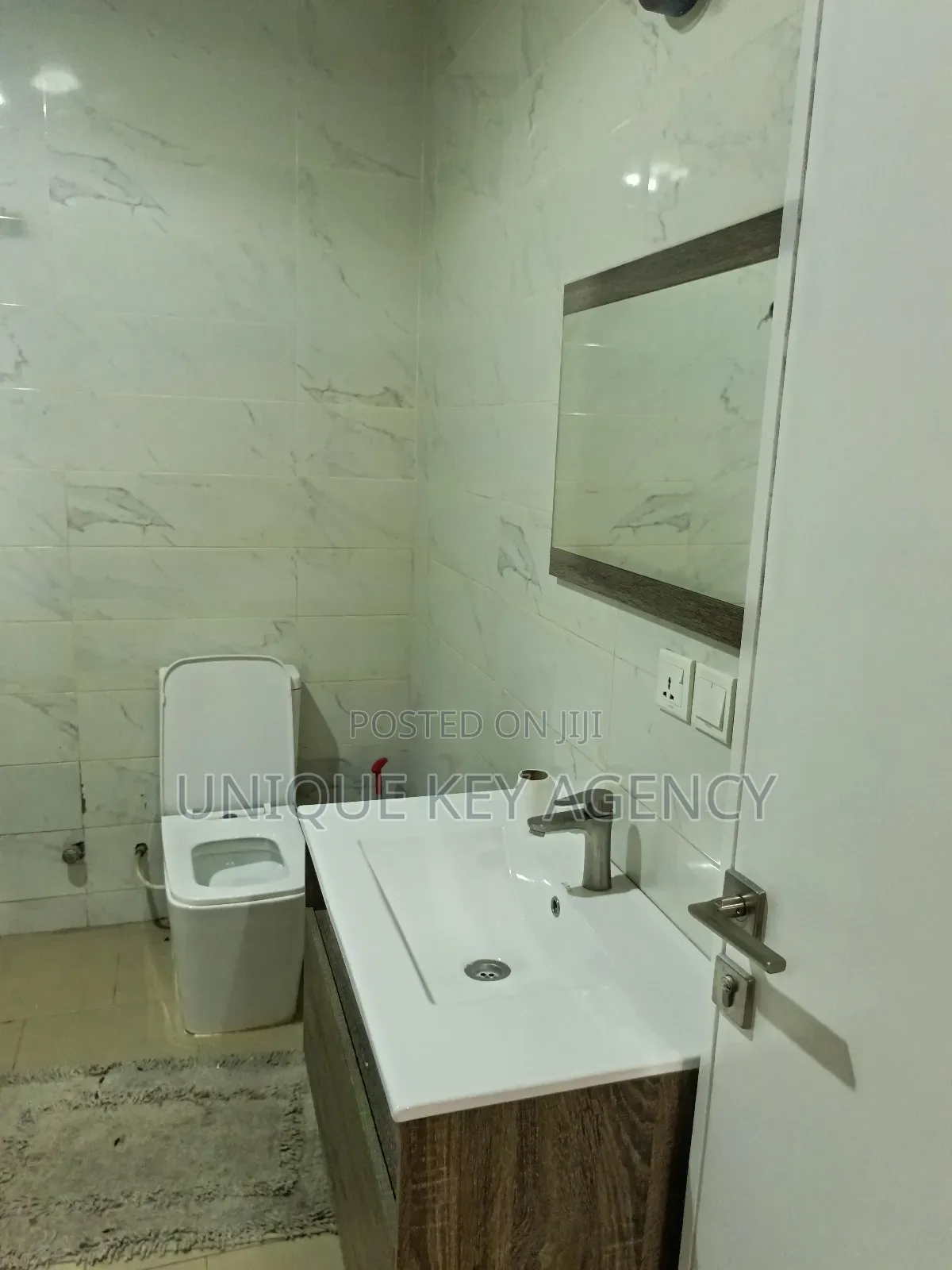 Furnished 3bdrm Apartment in Unique Key Agency, American House
