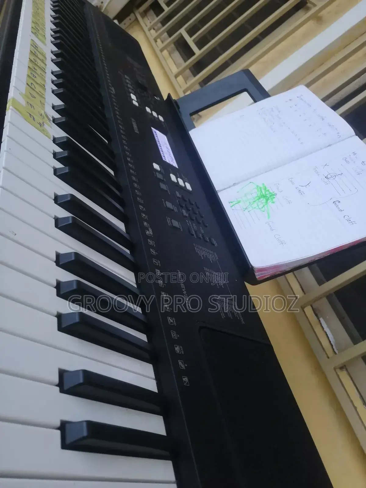 Private Music Tutor, Piano Class and Saxophone Class