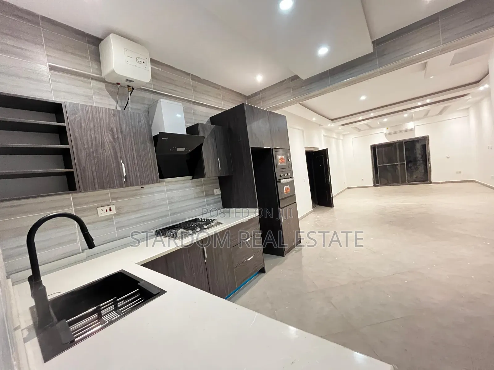 2bdrm Apartment in Adjiriganor for rent