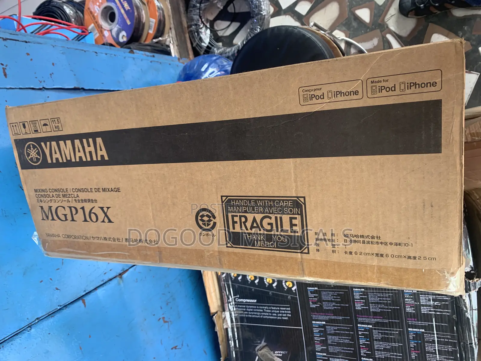 YAMAHA MGP16 16channel Mixer